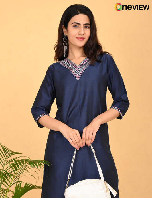 ONVIEW | 1086 | V NECK EMBROIDERY.