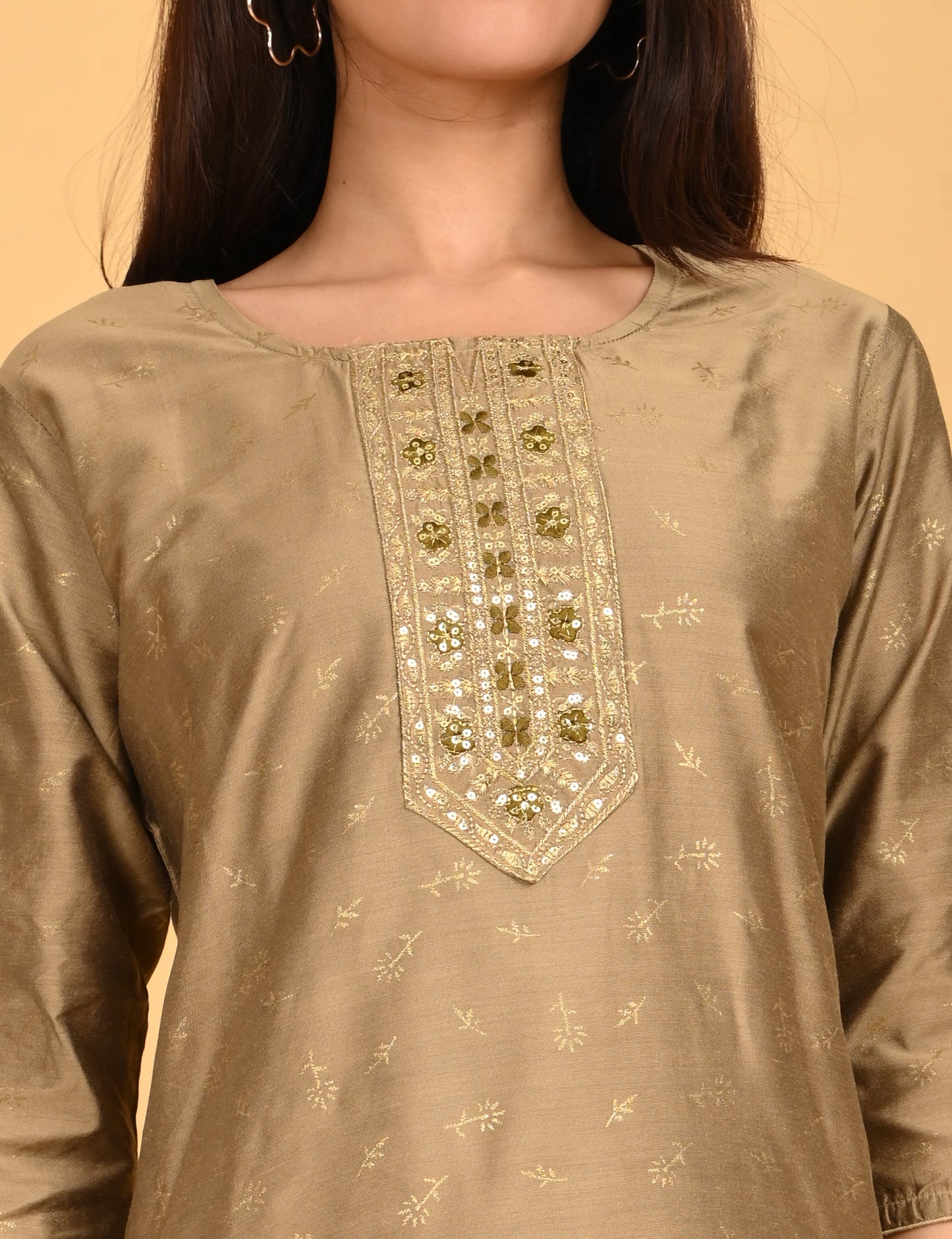 ONVIEW | 216 | SILK SMALL EMBROIDERY.