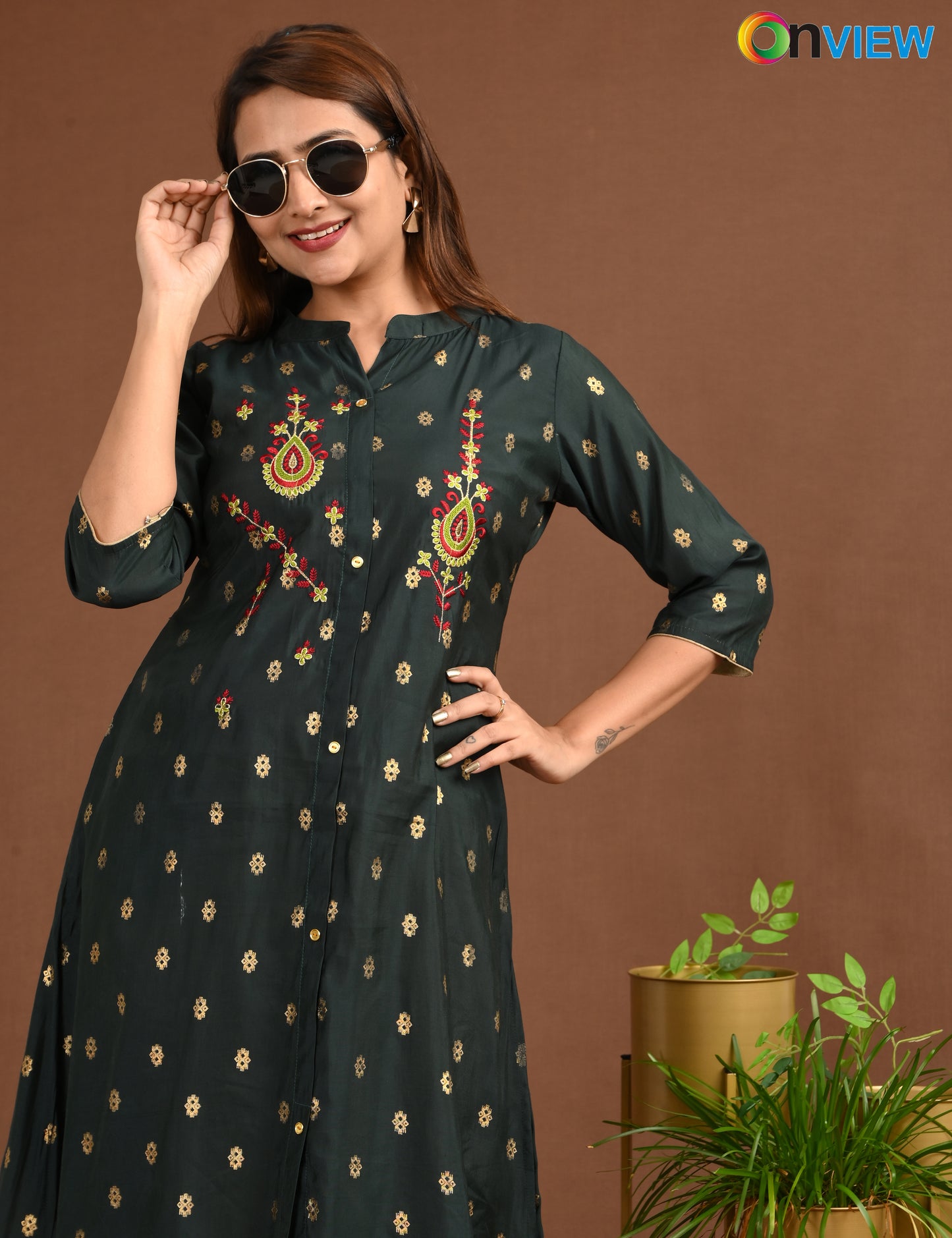 ONVIEW | 1758 | SILK A LINE SIDE OPEN WITH EMBROIDERY