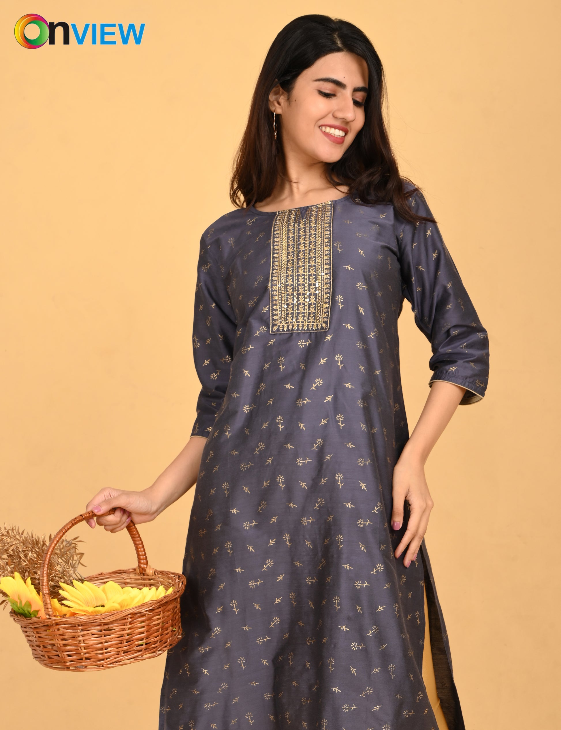 ONVIEW | 210 | SILK SMALL EMBROIDERY.