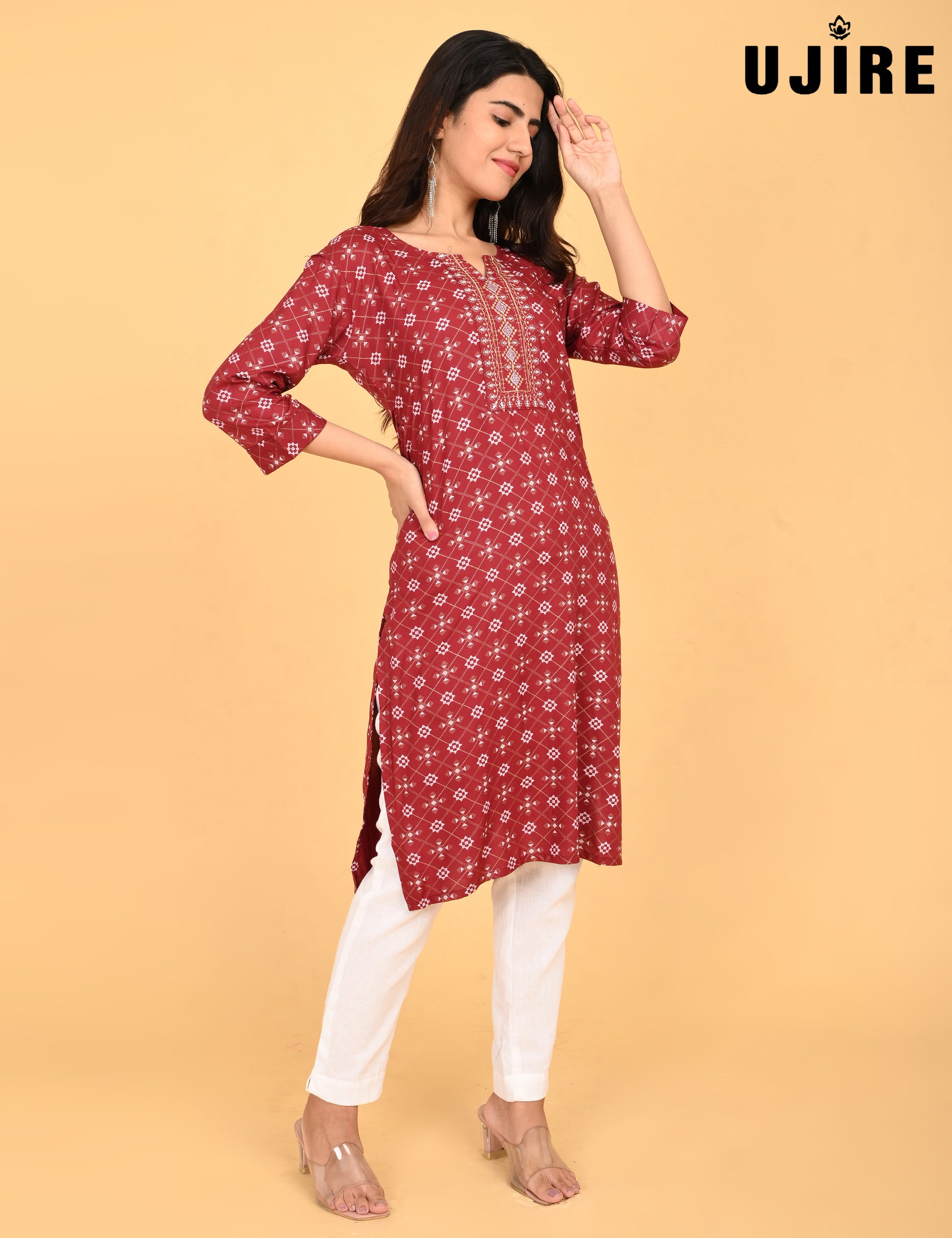 UJIRE | 051 | SMALL EMBROIDERY.