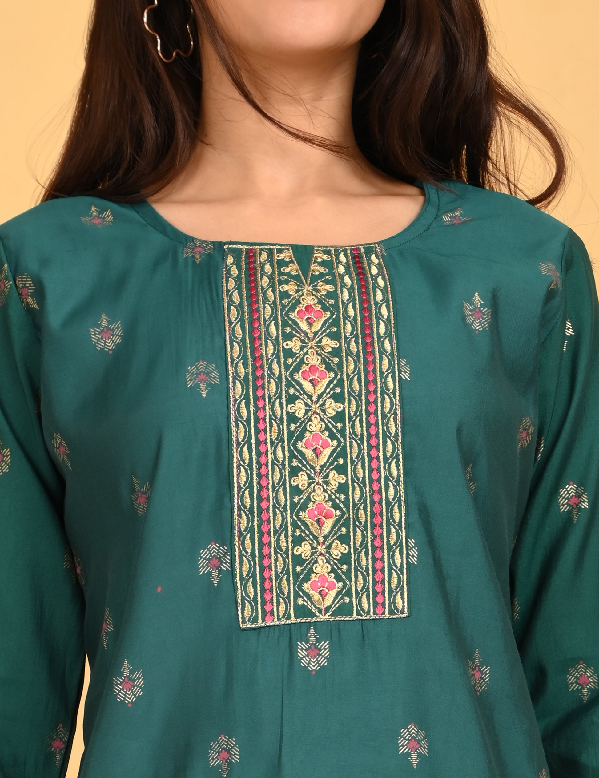 WEAME | 1102 | SILK SMALL EMBROIDERY.