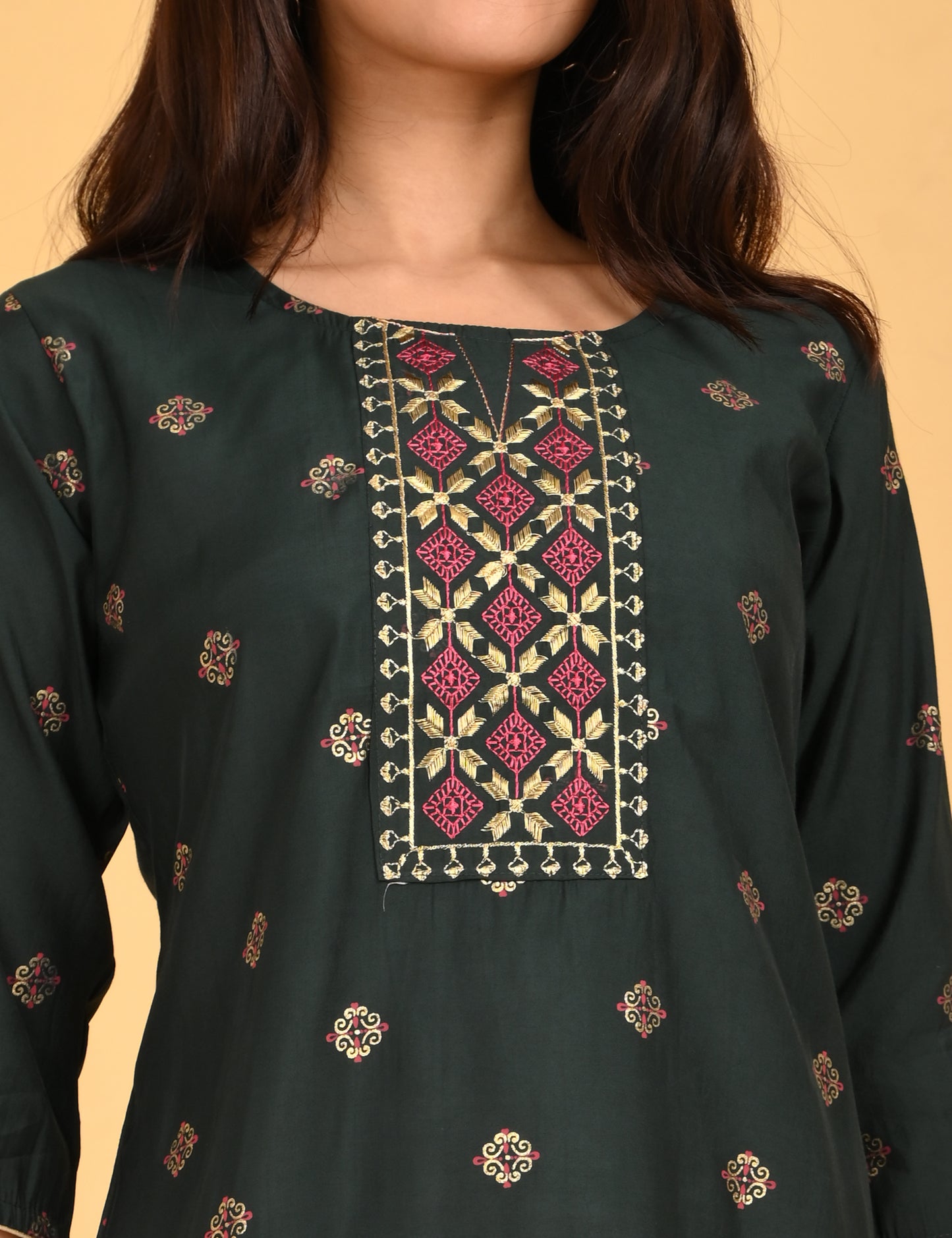 WEAME | 1103 | SILK SMALL EMBROIDERY.