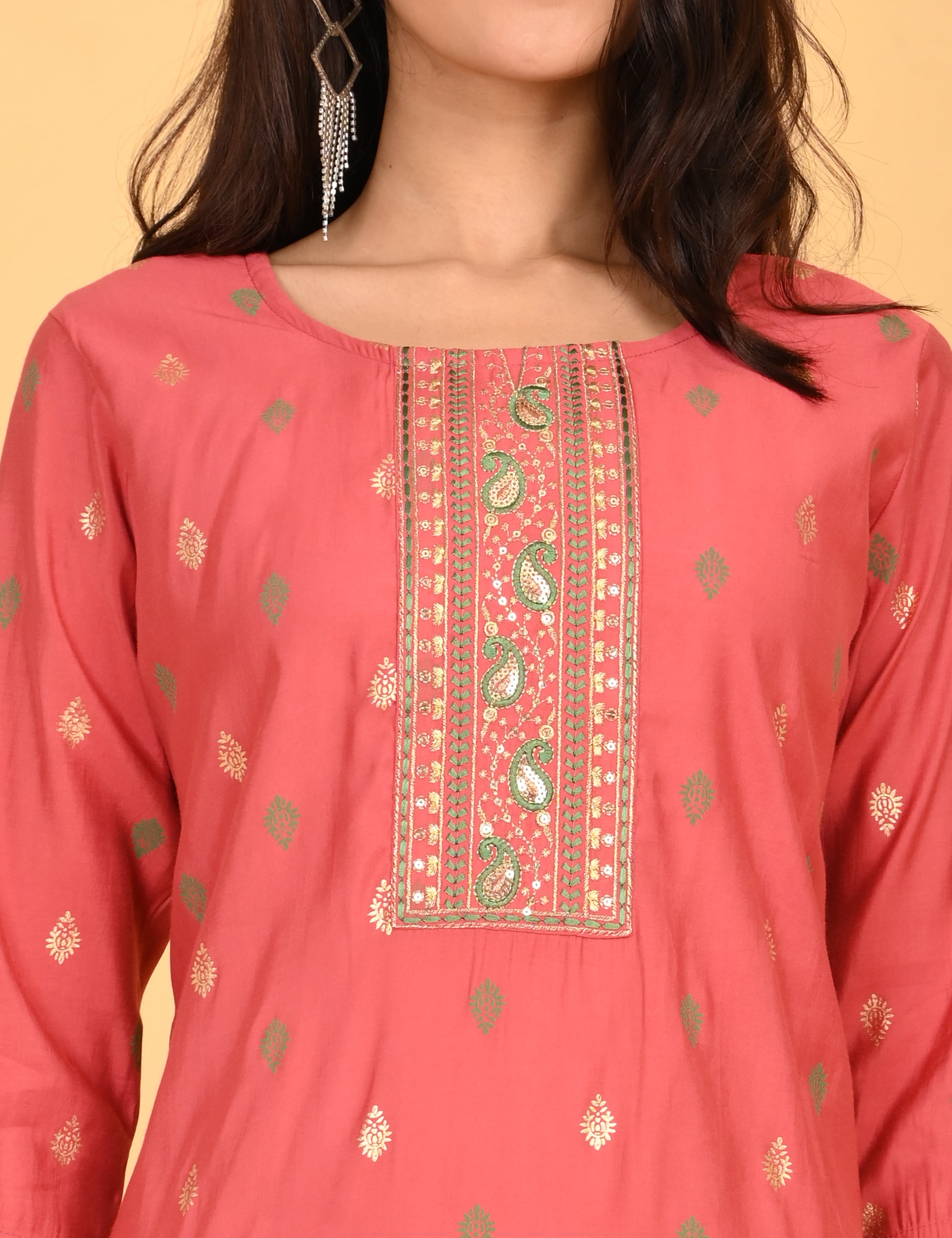 WEAME | 1110 | SILK SMALL EMBROIDERY.