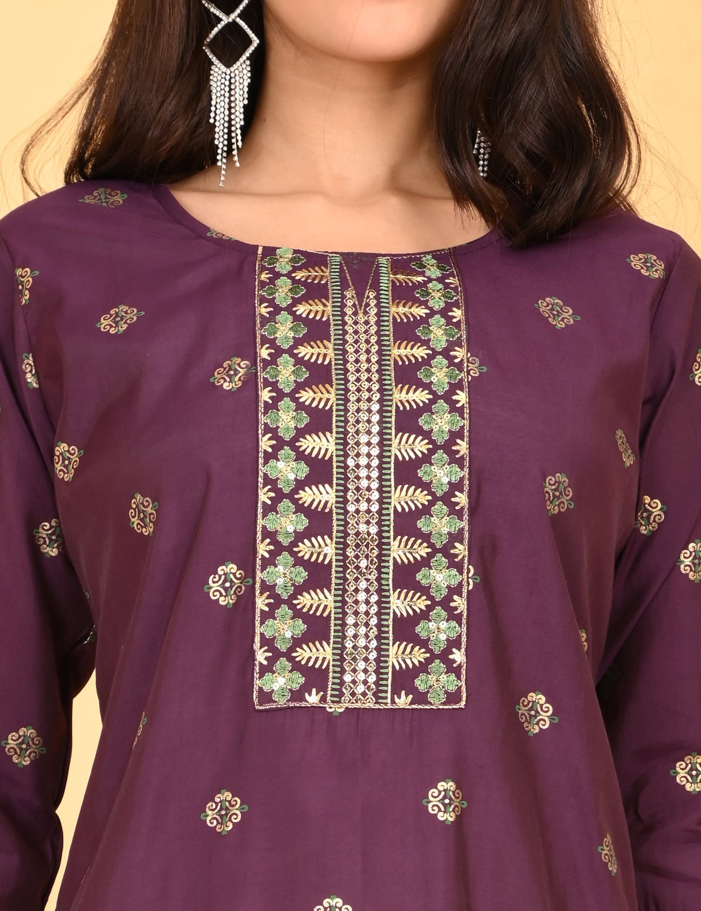 WEAME | 1307 | SILK SMALL EMBROIDERY.