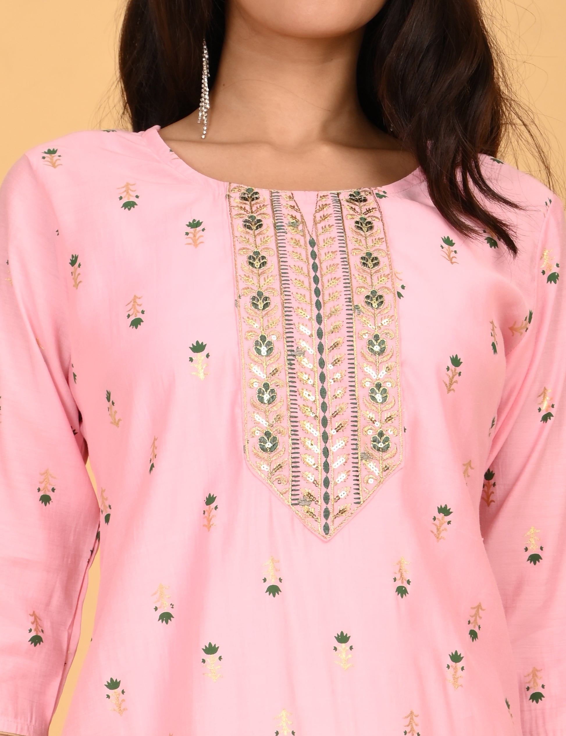 WEAME | 1316 | SILK SMALL EMBROIDERY.